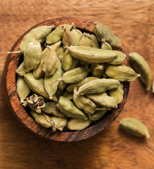 premium-green-cardamom-sharvesh-traders